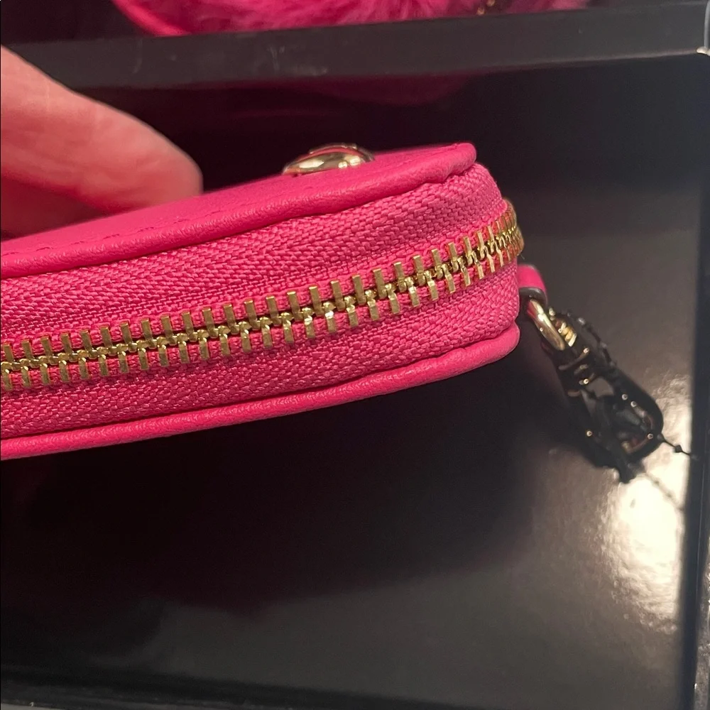 Juicy Couture Vibrant Pink Accessory Set - Picture 7 of 8